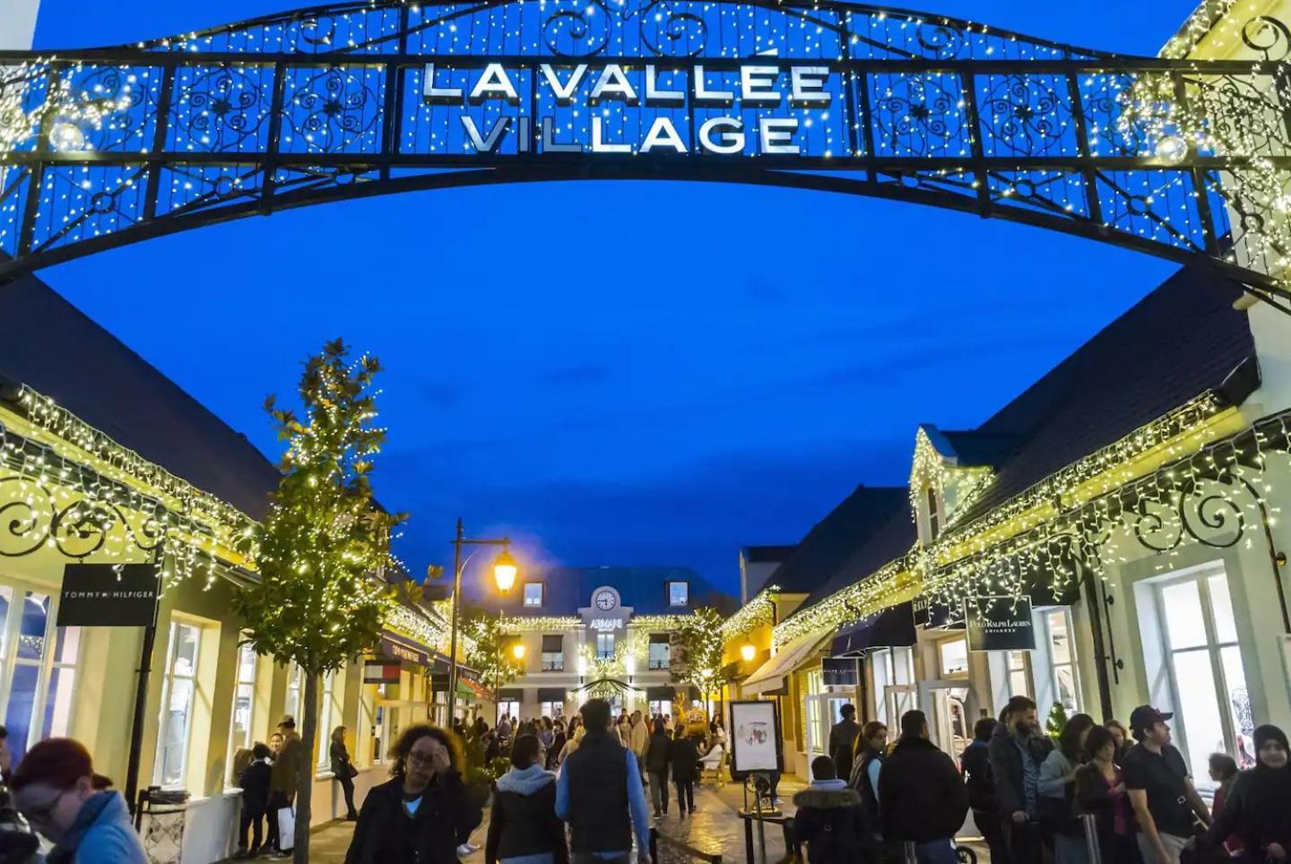 Magic Studio - Disneyland Paris Shopping Village 9 Minutes シェシー エクステリア 写真